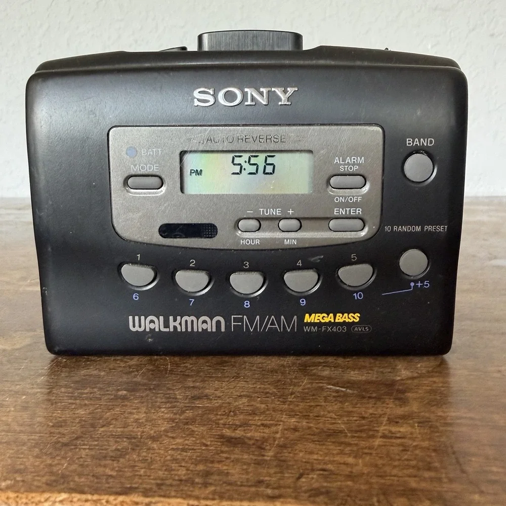 Vintage Sony Walkman WM-FX403 FM/AM Radio Works Cassette Untested